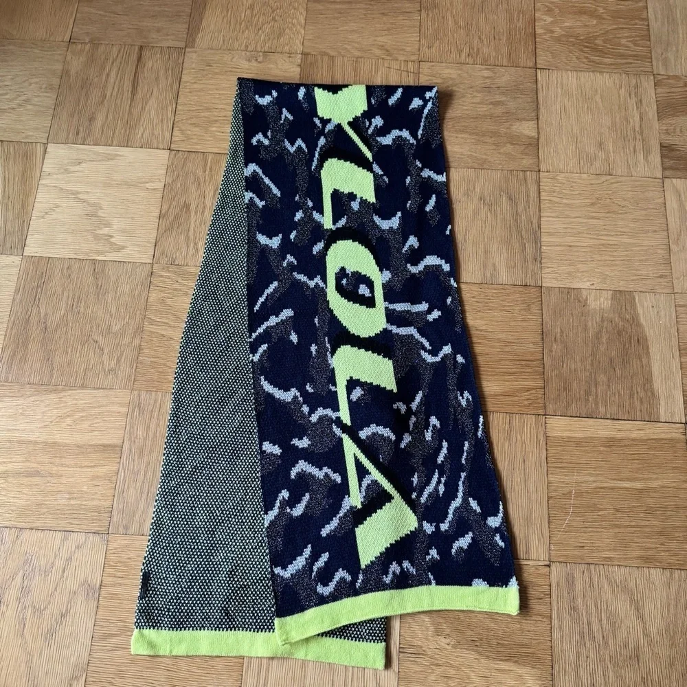 Bimba Y Lola Large Knit Scarf Green Blue Logo